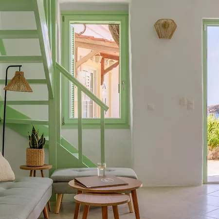 Demilia Luxury Suites Batsi  Exterior photo