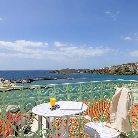 Demilia Luxury Suites Batsi  Exterior photo