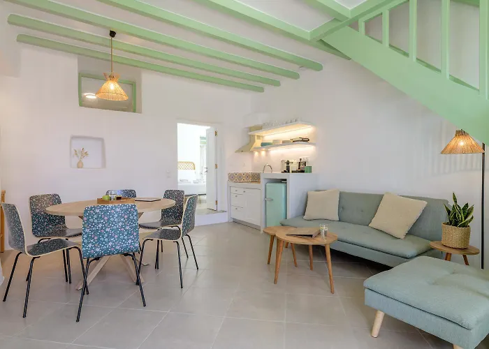 Demilia Luxury Suites