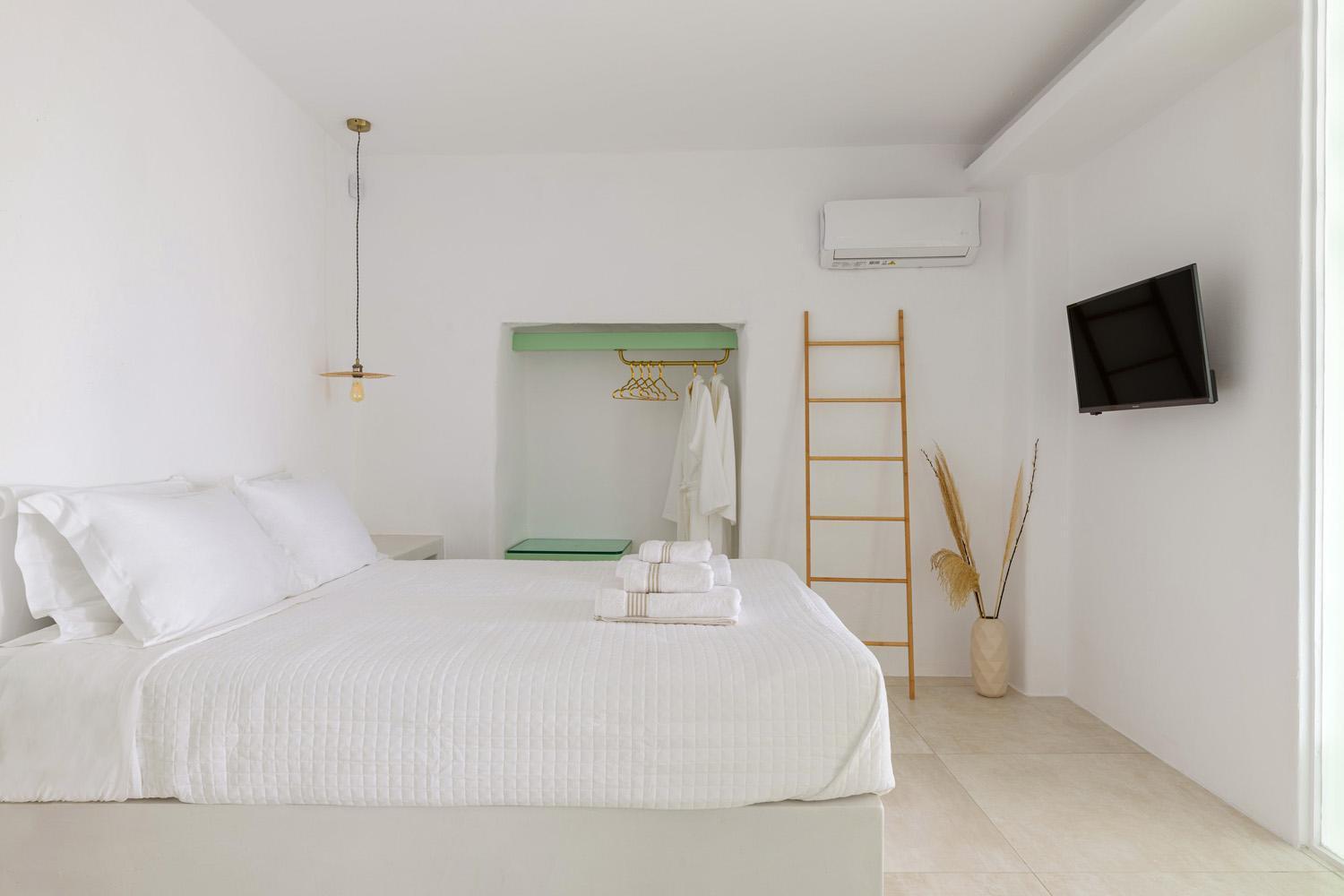 Demilia Luxury