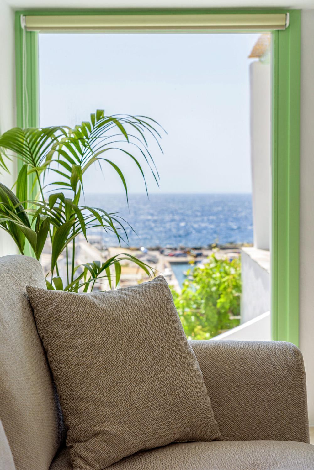 Demilia Luxury