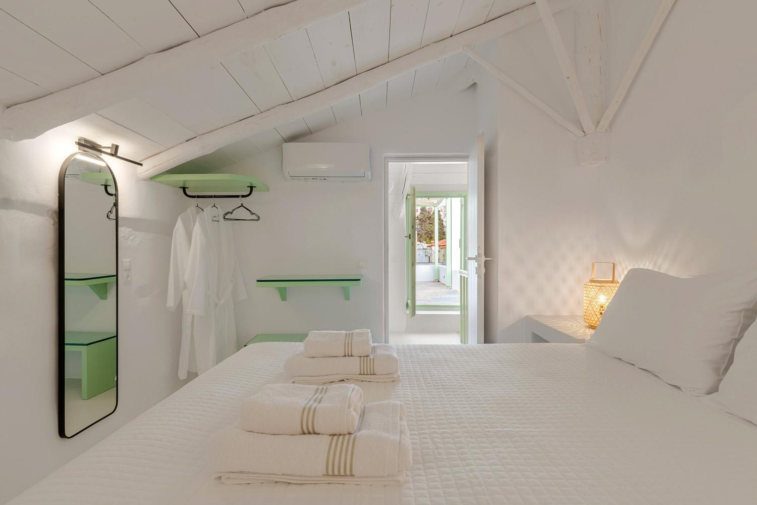 Demilia Luxury